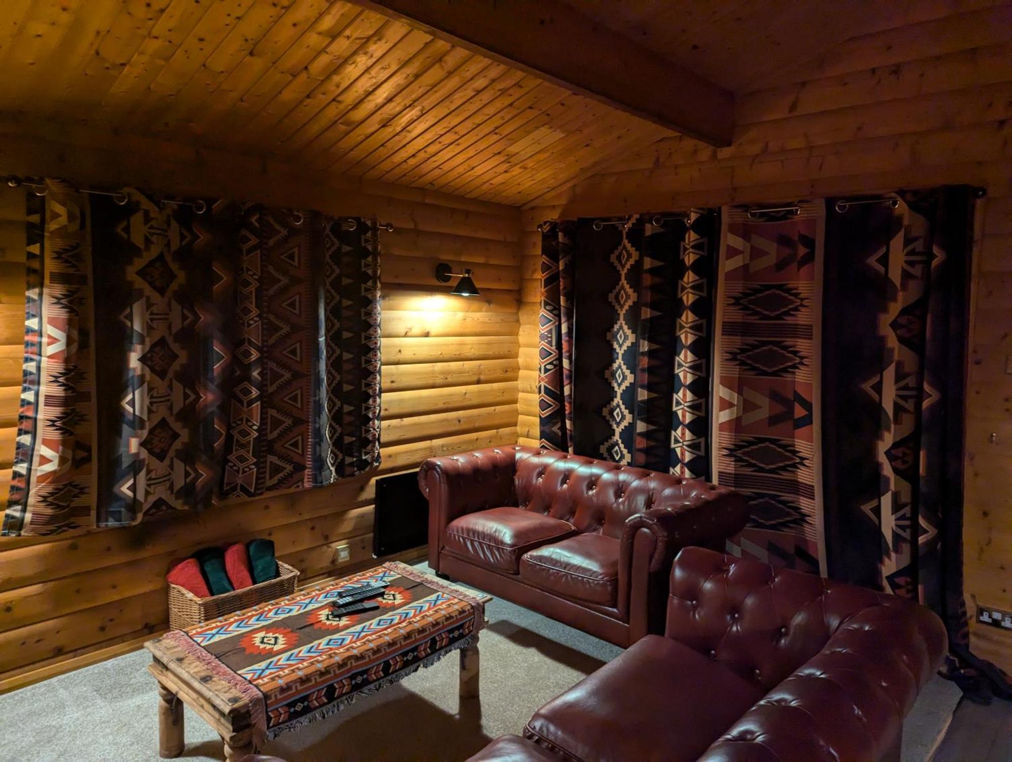 Pineshadow Lodge-Dog Friendly Kenwick Park Louth Louth  Exterior photo